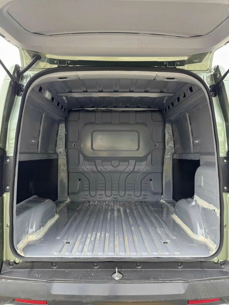 vinfas-ec-van